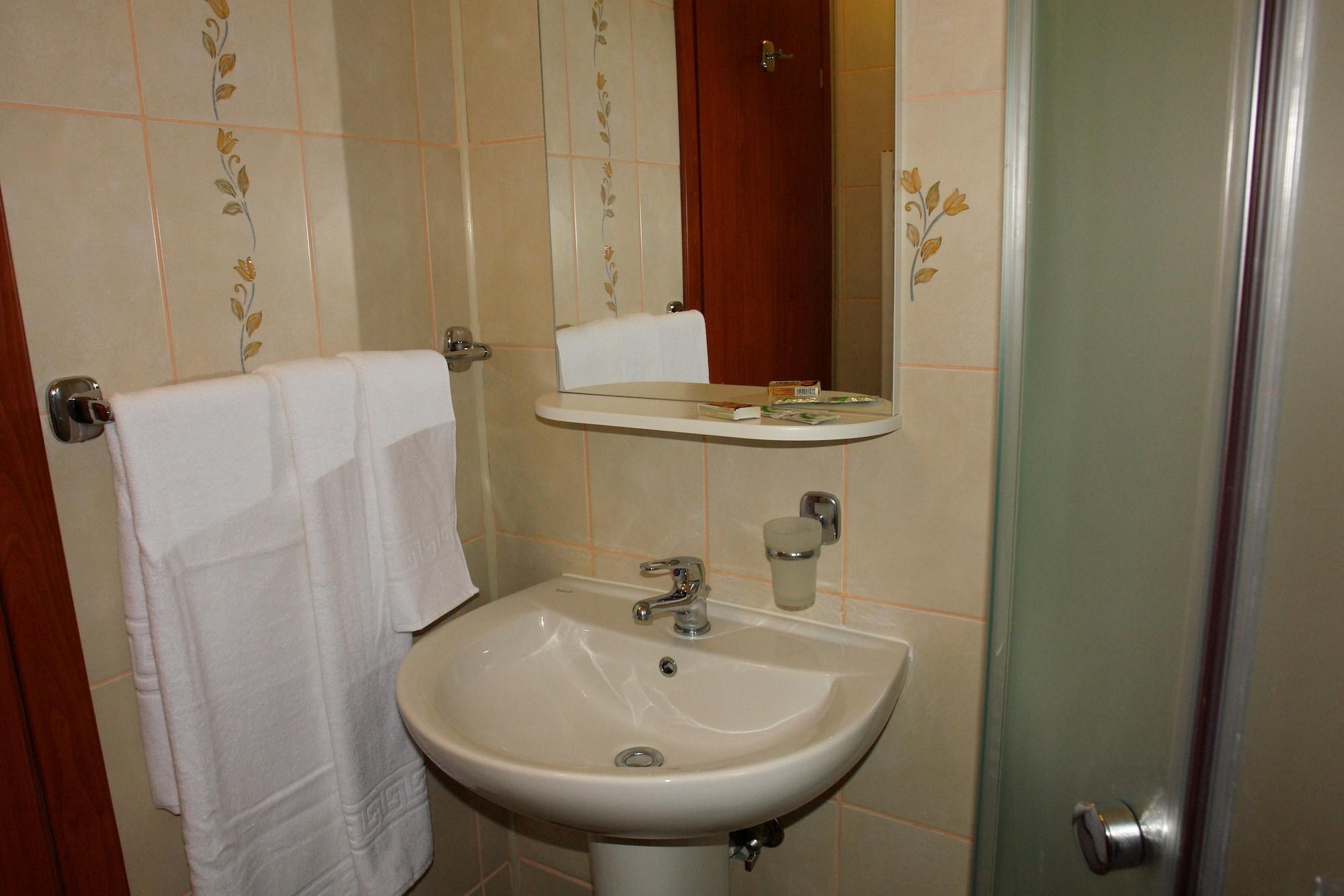 City Hotel Bucharest 2* Bucarest