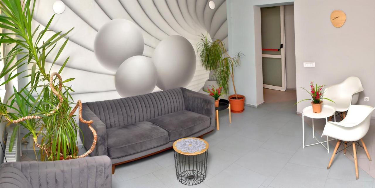 City Hotel Bucharest Hotel 2*