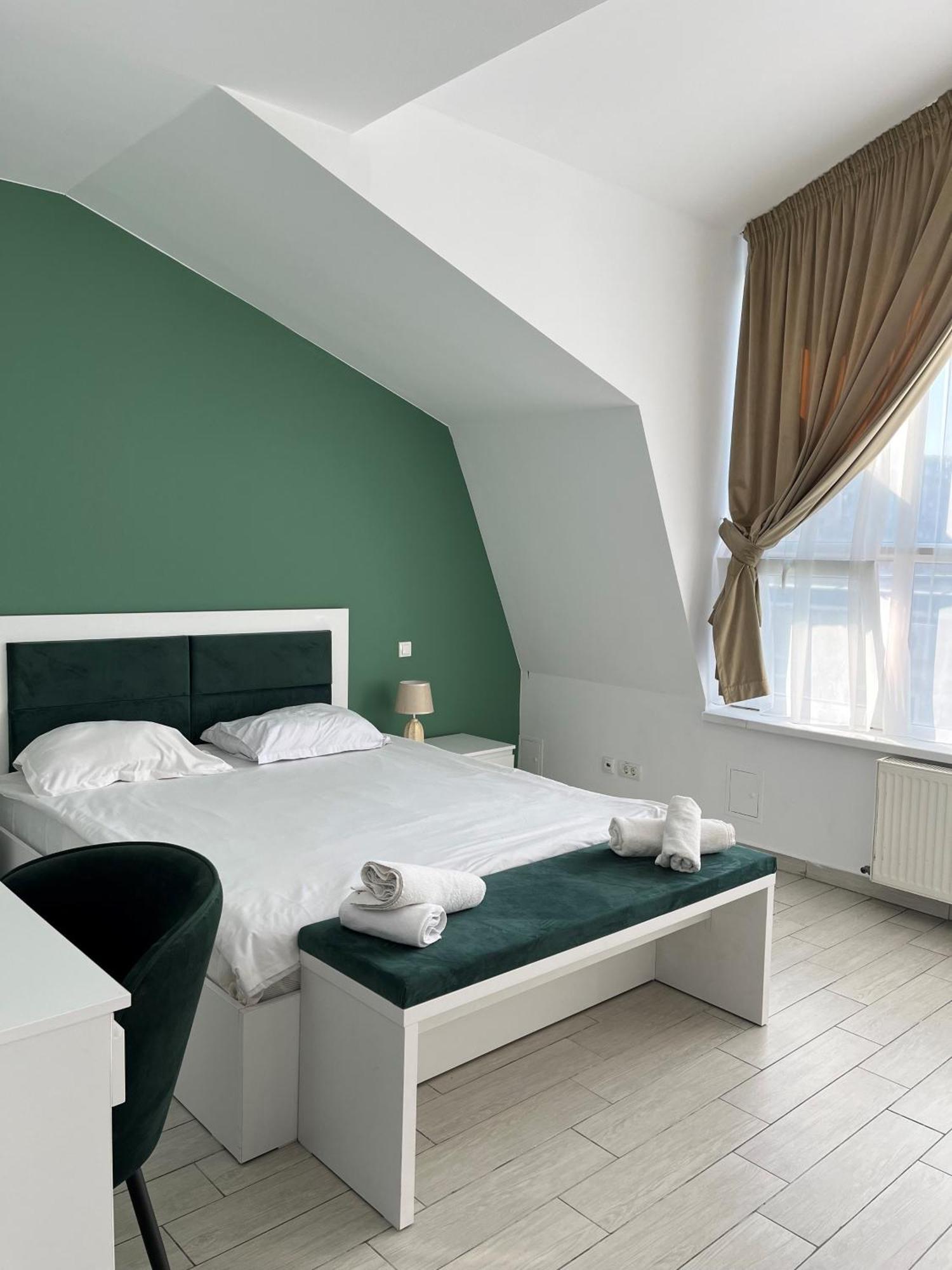 City Hotel Bucharest 2* Bucarest