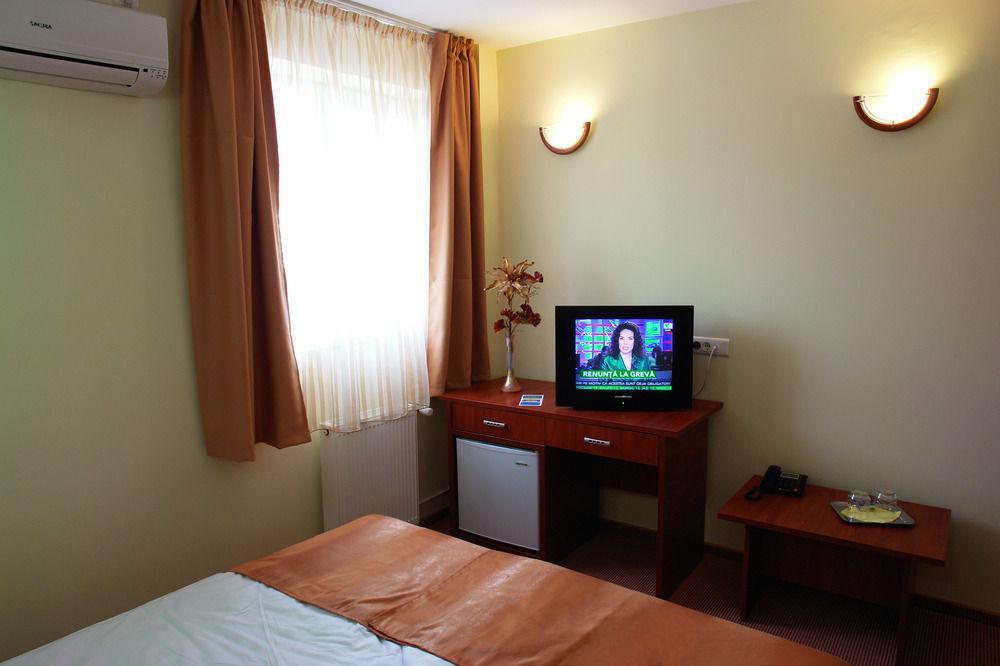 City Hotel Bucharest 2* Bucarest